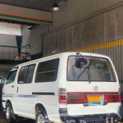 TOYOTA DOLPHIN LH102 1991