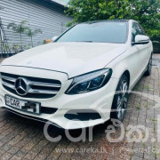 MERCEDES BENZ C350E AMG Premium Plus 2016