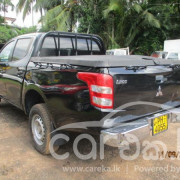 MITSUBISHI L200 2016