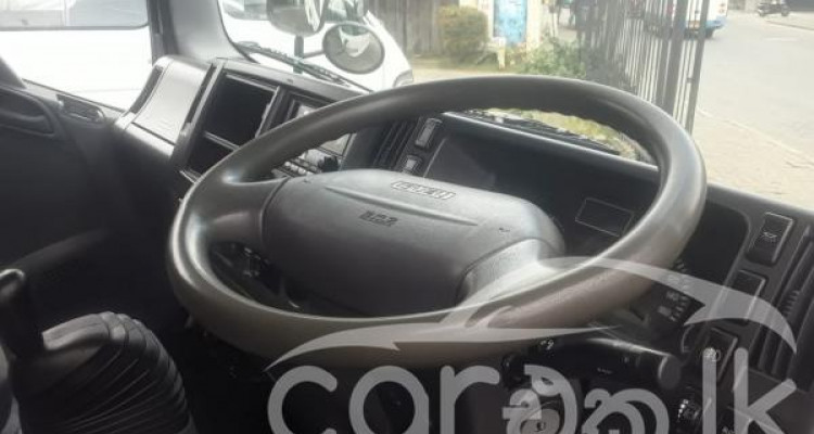 ISUZU FREEZER 2012