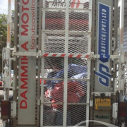ISUZU CARRIER 2005