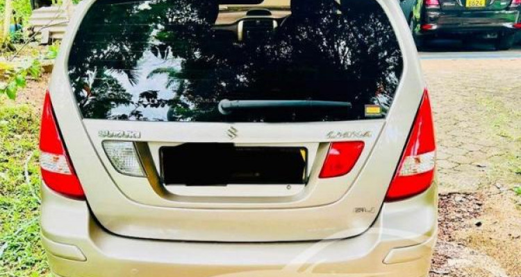 SUZUKI LIANA 2004