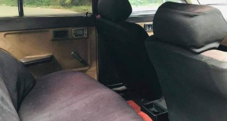 MITSUBISHI LANCER BOX 1980