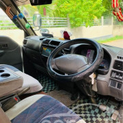 MAZDA BONGO 2000