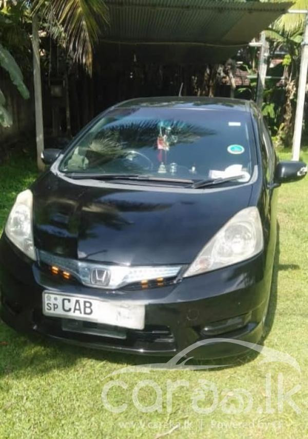 HONDA FIT SHUTTLE 2012
