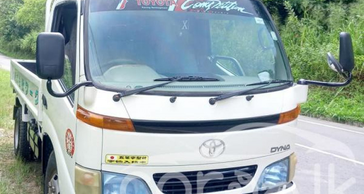 TOYOTA DYNA 2000