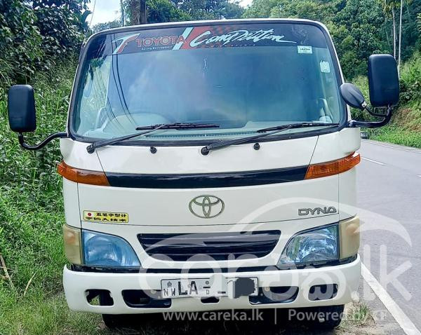 TOYOTA DYNA 2000