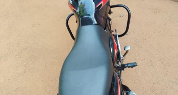 BAJAJ DISCOVER 135 2005