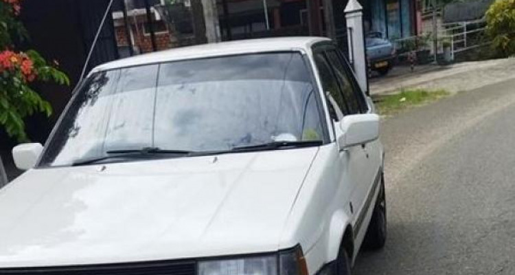TOYOTA COROLLA AE80 1983