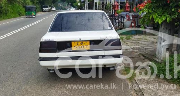 TOYOTA COROLLA AE80 1983