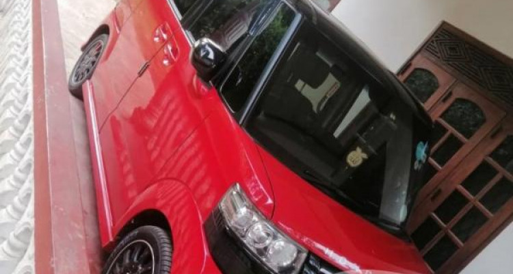 HONDA N-BOX 2017
