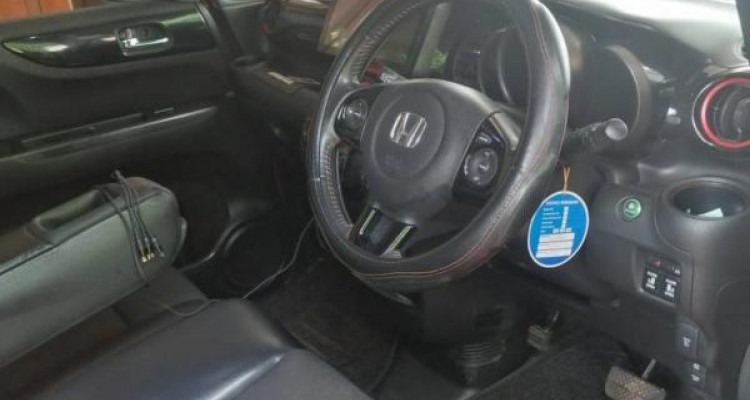 HONDA N-BOX 2017