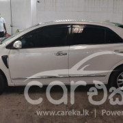 TOYOTA PREMIO 2012