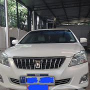 TOYOTA PREMIO 2012