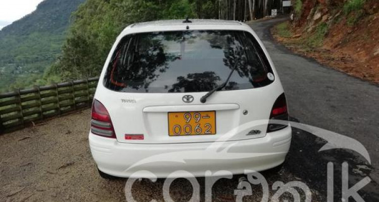 TOYOTA STARLET 1996