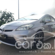 TOYOTA PRIUS 2013