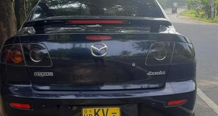 MAZDA AXELA 2005
