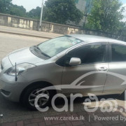 TOYOTA VITZ 2009