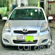 TOYOTA VITZ 2009