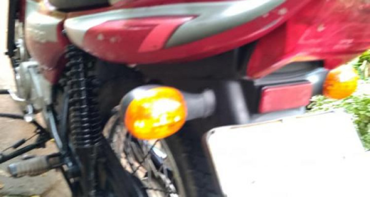 BAJAJ CT100 2004