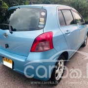 TOYOTA VITZ 2010