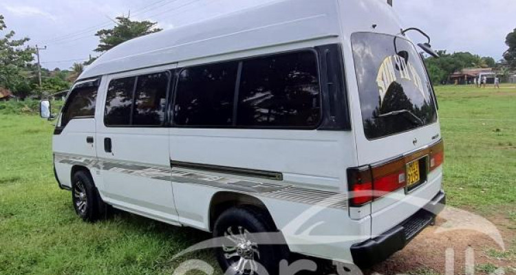 NISSAN CARAVAN QD32 1998
