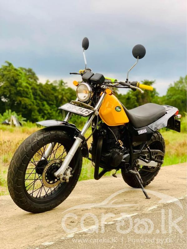 YAMAHA TW200 2002