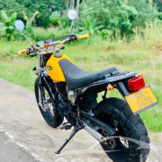YAMAHA TW200 2002