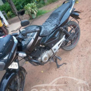 BAJAJ PULSAR 150 2015