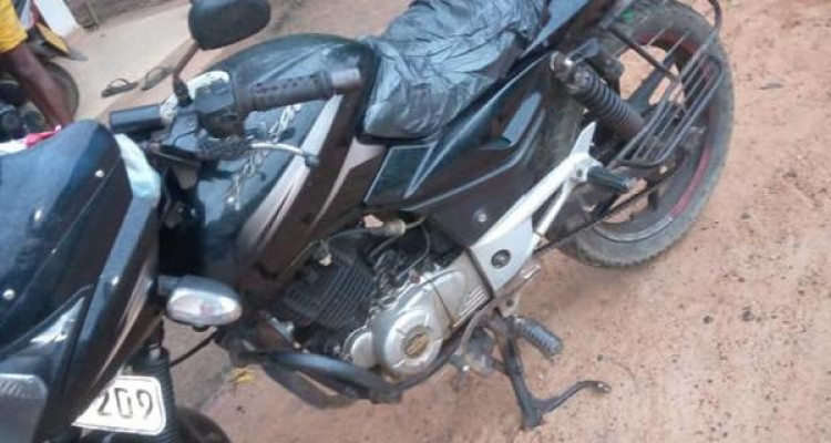 BAJAJ PULSAR 150 2015