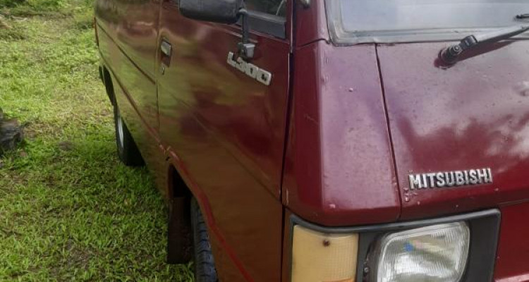 MITSUBISHI L300 1985