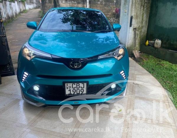TOYOTA C-HR 2018