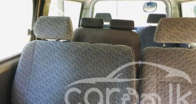 NISSAN CARAVAN E25 2007