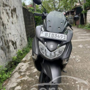 SUZUKI BURGMAN 2019