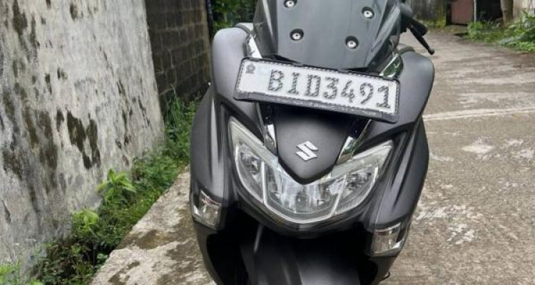SUZUKI BURGMAN 2019