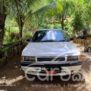 MAZDA FAMILIA 1989