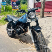 YAMAHA TW200 200