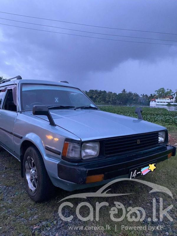 TOYOTA COROLLA DX WAGON KE74 1984