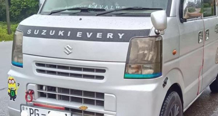 SUZUKI EVERY 2011
