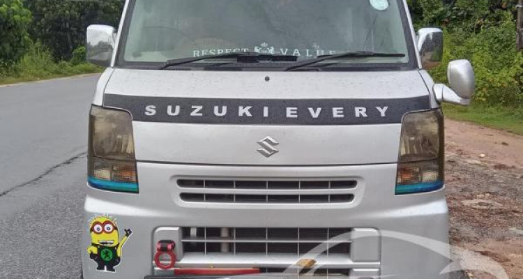 SUZUKI EVERY 2011