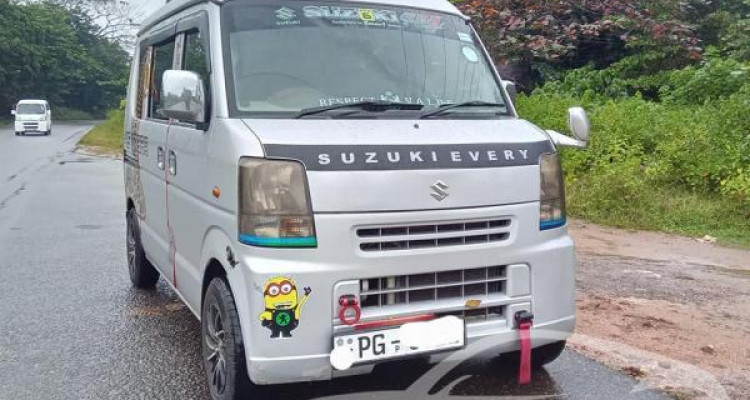 SUZUKI EVERY 2011