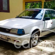 MAZDA 323 1988