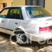 MAZDA 323 1988