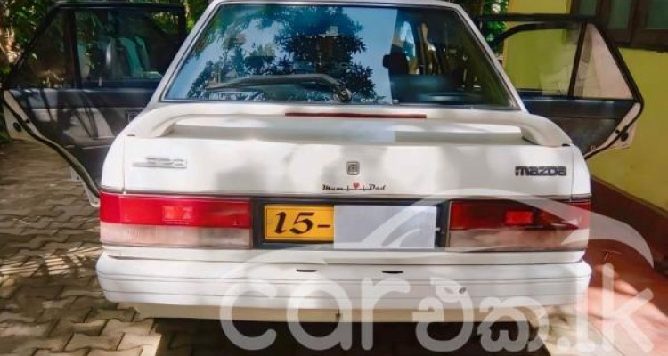 MAZDA 323 1988