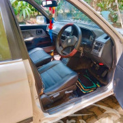 MAZDA 323 1988