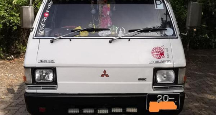 MITSUBISHI DELICA L300 1981
