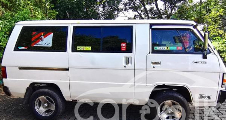 MITSUBISHI DELICA L300 1981