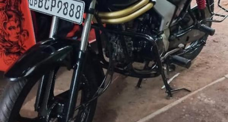MAHINDRA CENTURO 2015