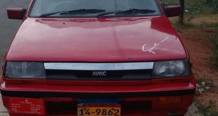 MITSUBISHI LANCER 1986