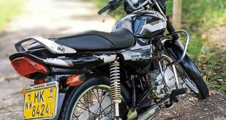 BAJAJ CT100 2005